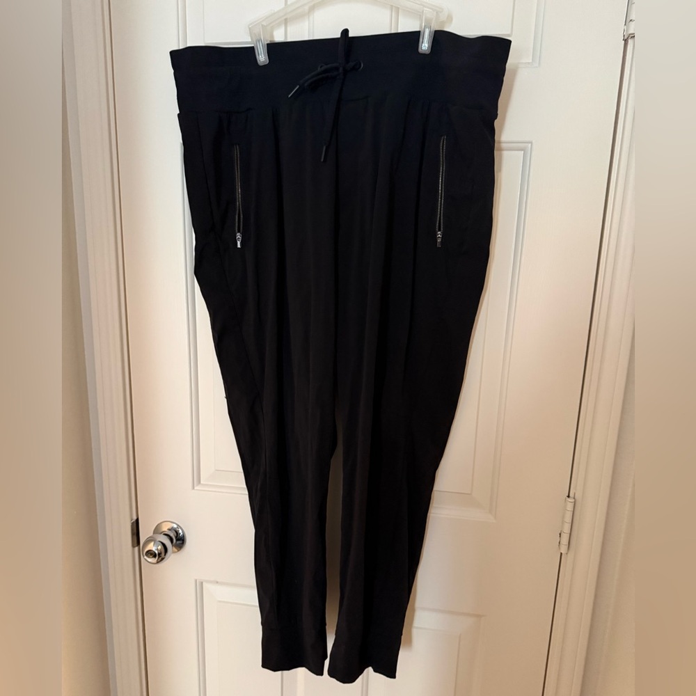 Athleta black jogger pants women’s plus size 18